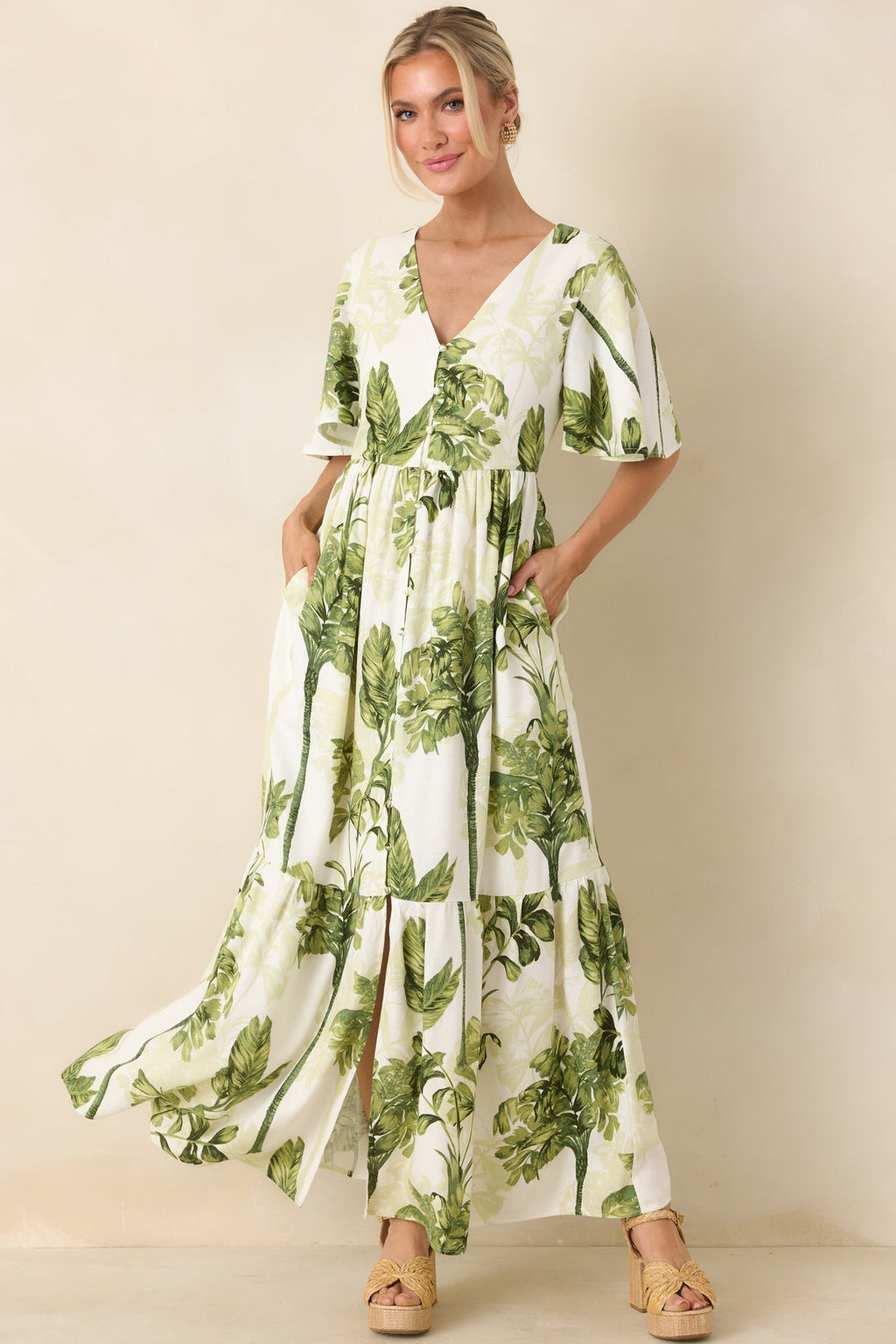 Women's Under Swaying Palms Ivory & Green Tropical Flutter Maxi Dress | 75% Rayon & 25% Linen 0