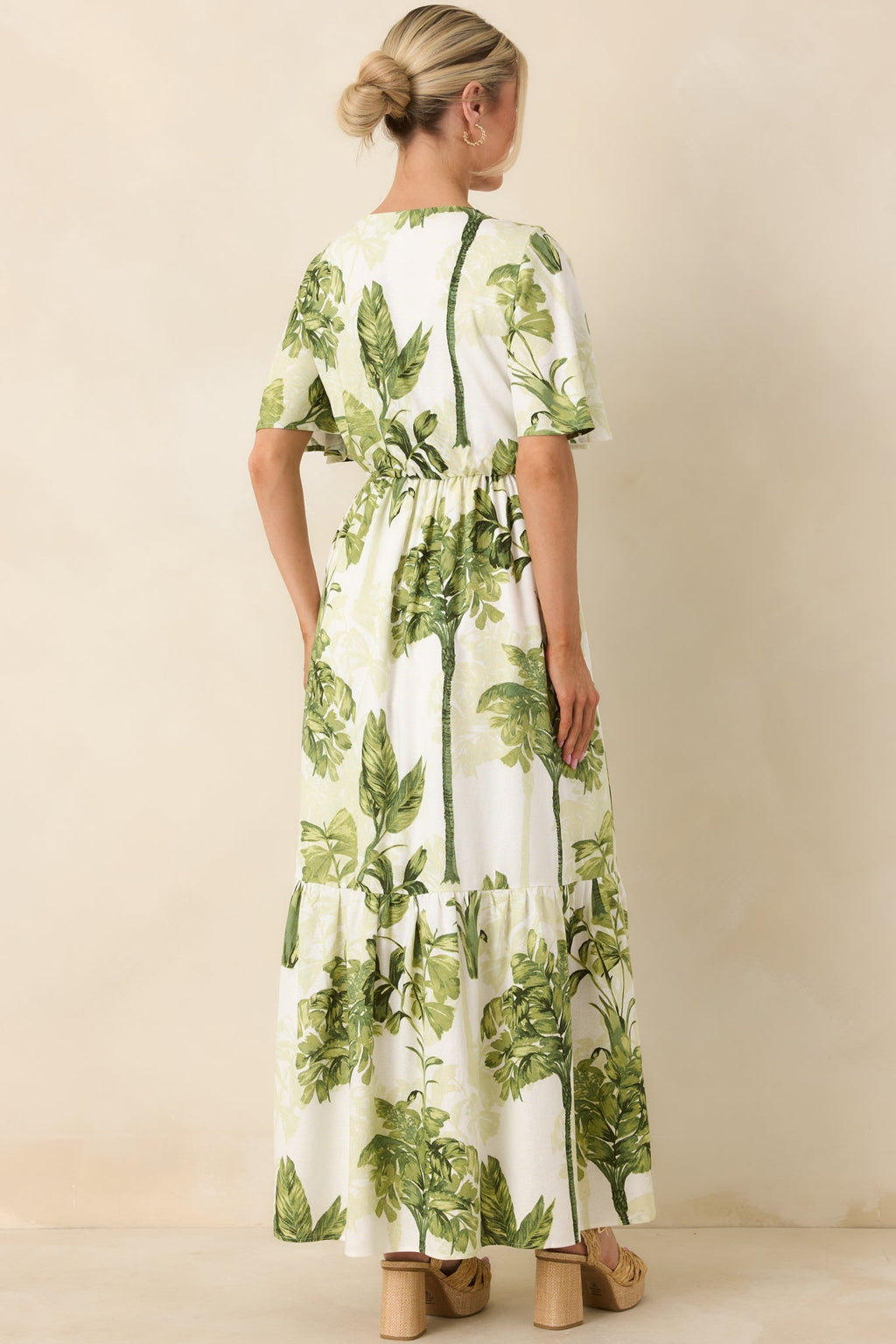 Women's Under Swaying Palms Ivory & Green Tropical Flutter Maxi Dress | 75% Rayon & 25% Linen 4