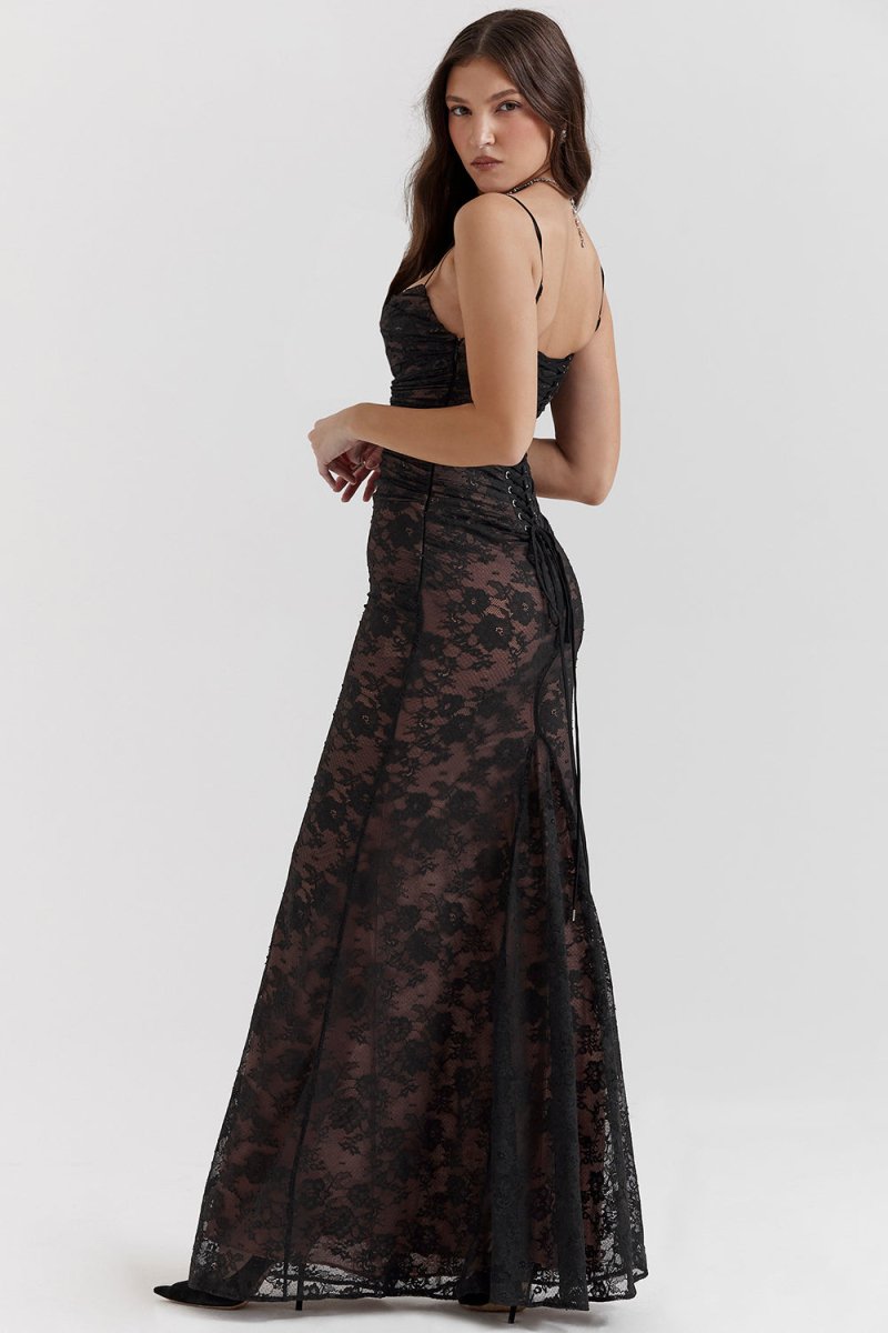 Vintage Elegance – Floral Maxi Dress with Lace Details – Timeless...