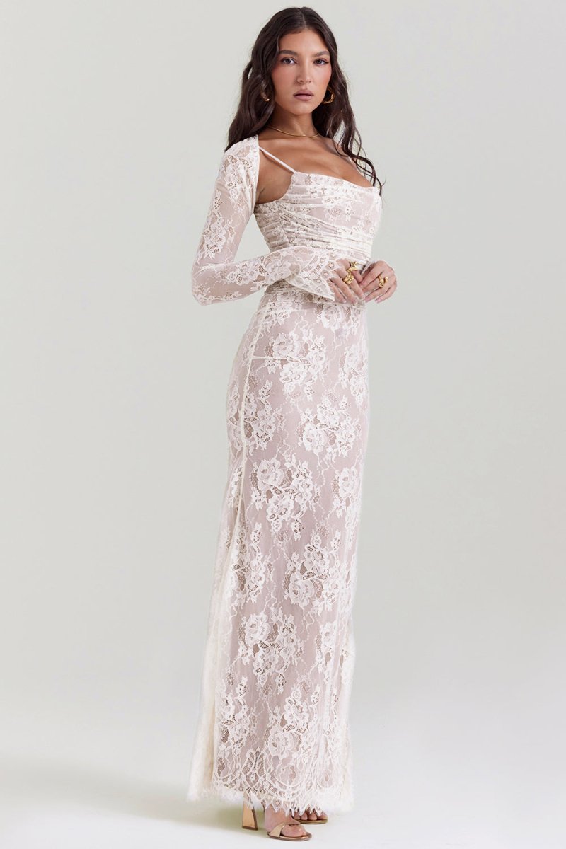 Vintage Elegance – Floral Maxi Dress with Lace Details – Timeless...
