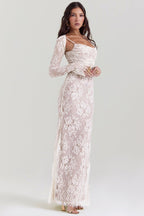 Vintage Elegance – Floral Maxi Dress with Lace Details – Timeless...