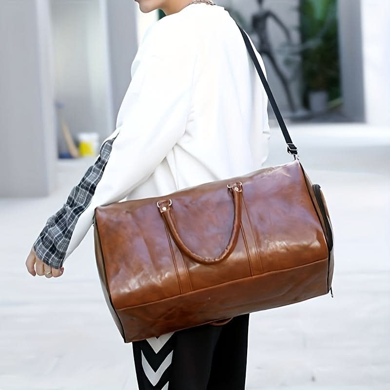 Voyager's Haven | Travel Bag with Spacious Design & Ergonomic Handles | Retro Style for Stylish Travelers