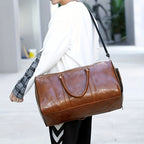 Voyager's Haven | Travel Bag with Spacious Design & Ergonomic Handles | Retro Style for Stylish Travelers