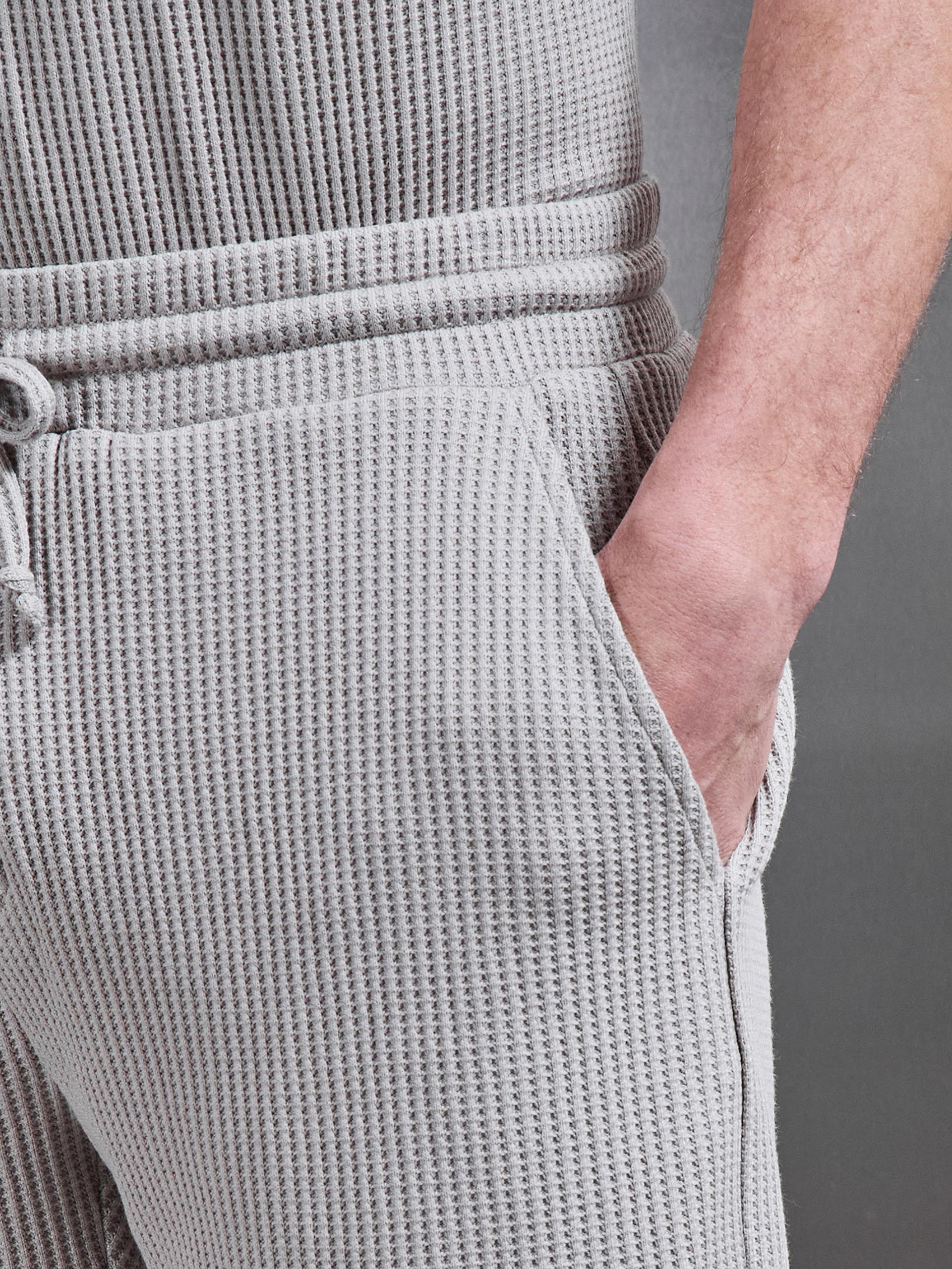 Waffle Relaxed Shorts | Comfortable Loose Fit with Elastic Waistband | Casual Style for Everyday Wear