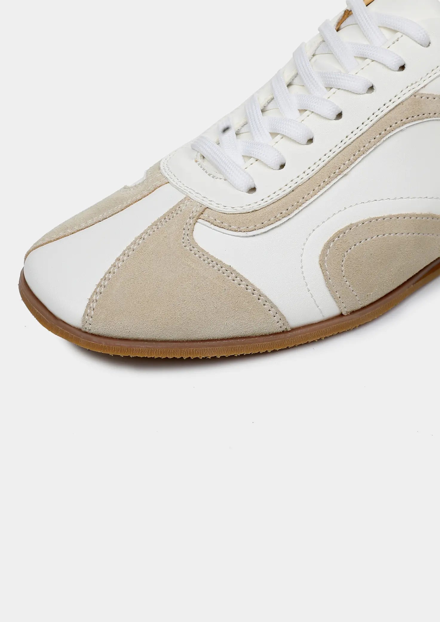 Women's White Retro Hybrid Suede Leather Runner 2