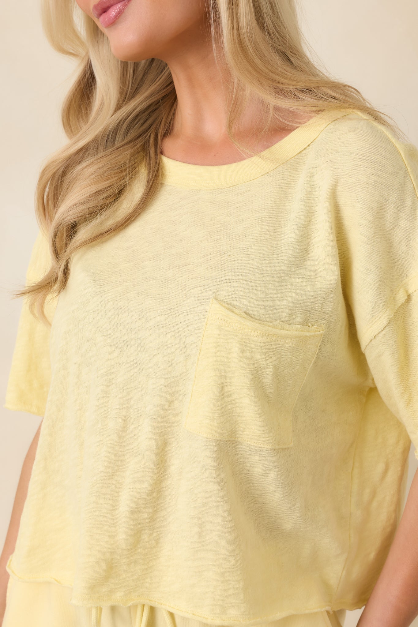 Women's Z Supply Sunnyside Yellow Cotton Everyday Pocket Tee | 100% Cotton 2