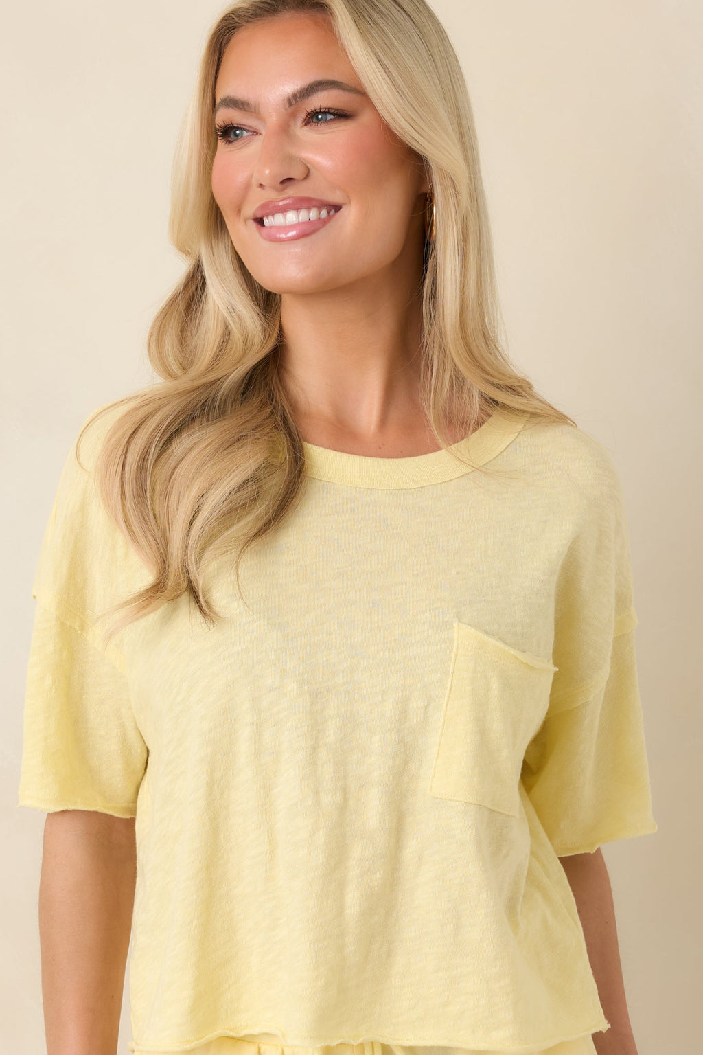 Women's Z Supply Sunnyside Yellow Cotton Everyday Pocket Tee | 100% Cotton 6