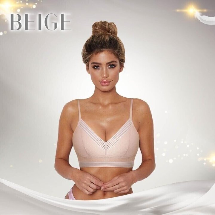 Seamless lace bralette with adjustable straps