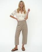 Wide-leg flowy pants