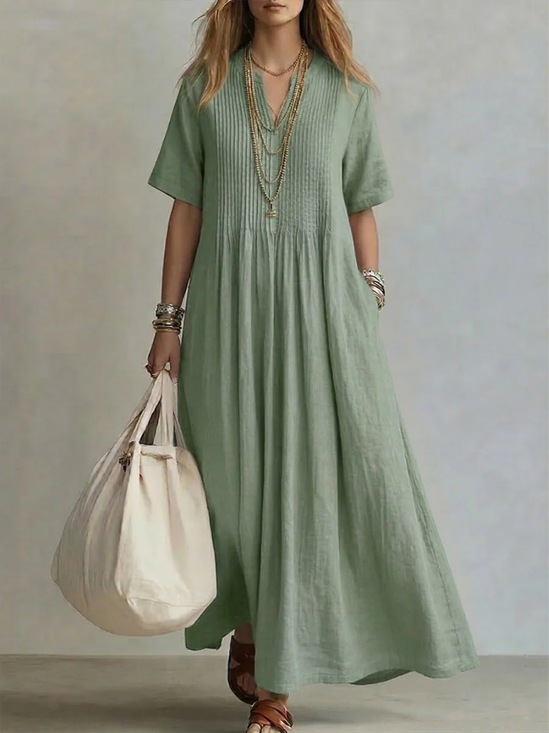 Pleated maxi dress in green