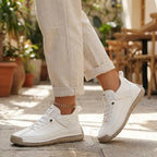 Women's lightweight breathable sneakers lifestyle hero