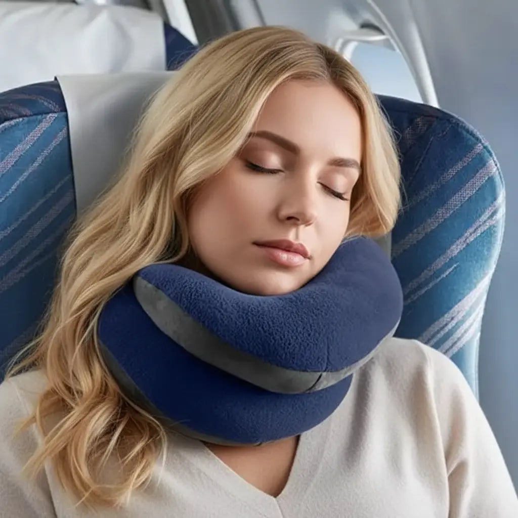 Adjustable travel pillow with double support