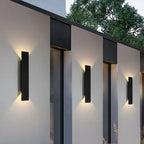 Weather-resistant outdoor wall lamp, white finish